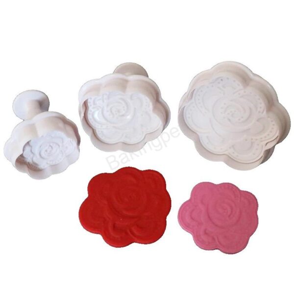 2023120621462082 3 darabos rugós fondant kiszúró forma-Rózsa