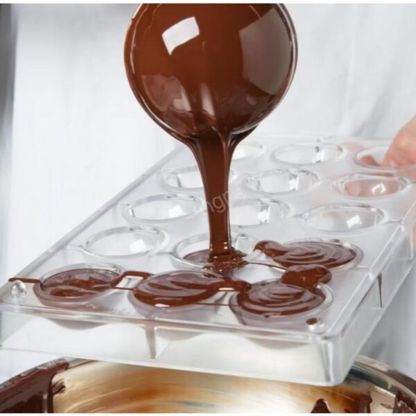 Polikarbonát bonbon forma-gömb alak 15 db Polikarbonát bonbon forma-gömb alak 15 db